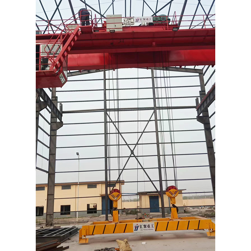 Double Girder Bridge Container Crane .jpg